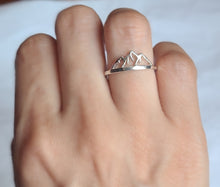 Load image into Gallery viewer, Sterling Silver Mountain Peaks Ring -- EF0015
