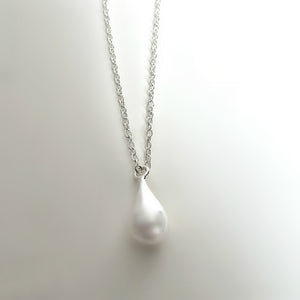 Sterling Silver Elegant Teardrop Necklace -- N209