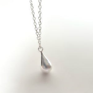 Sterling Silver Elegant Teardrop Necklace -- N209