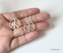 Load image into Gallery viewer, Sterling Silver Peace Sign Dangle Earrings -- E115
