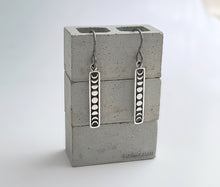 Load image into Gallery viewer, Sterling Silver Moon Phase Dangle Earrings -- E273
