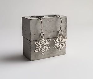 Sterling Silver Snowflake Dangle Earrings -- E281
