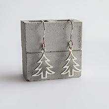 Load image into Gallery viewer, Sterling Silver Pine Tree Dangle Earrings -- E226

